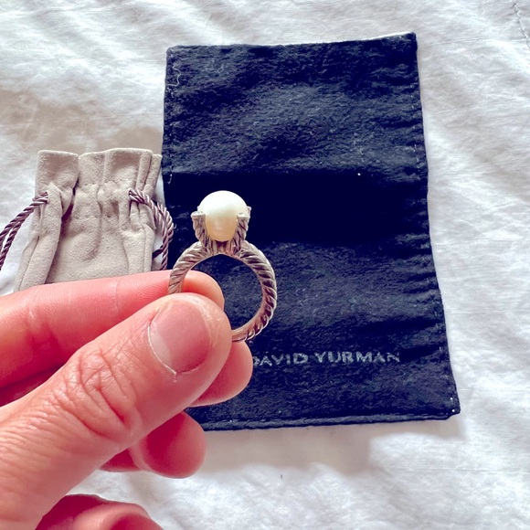 David Yurman Cable Collectibles Pearl Ring with Diamonds - Picture 3 of 4